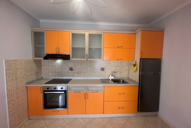 Shtepi me qera 1+1 ne Tirane - 450 Euro