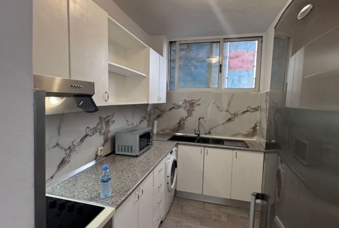 Shtepi me qera 2+1 ne Tirane - 55,000 Leke