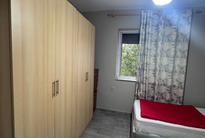 Shtepi me qera Apartament ne Tirane, 2+1, Mobilimi E mobiluar, Pagesa 55,000  Leke.