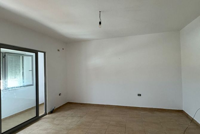 Shtepi me qera 1+1 ne Tirane - 35,000 Leke