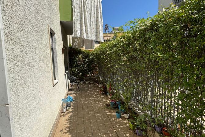 Shtepi me qera Apartament ne Tirane, 1+1, Mobilimi Bosh, pa mobiluar, Pagesa 35,000  Leke.