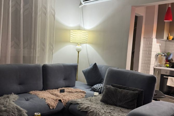 Shtepi me qera Apartament ne Tirane, 1+1, Mobilimi E mobiluar, Pagesa 400  Euro.