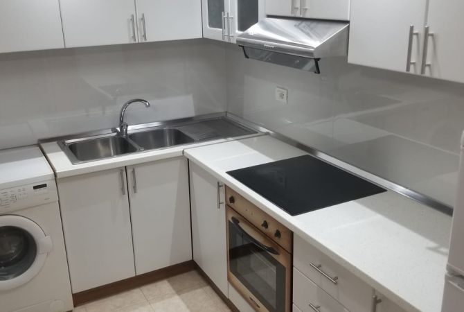 Shtepi me qera 1+1 ne Tirane - 42,000 Leke