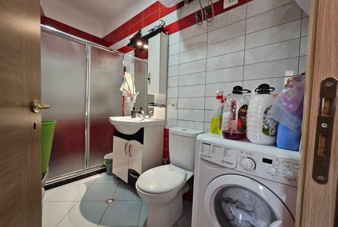 Shtepi me qera 1+1 ne Tirane - 35,000 Leke