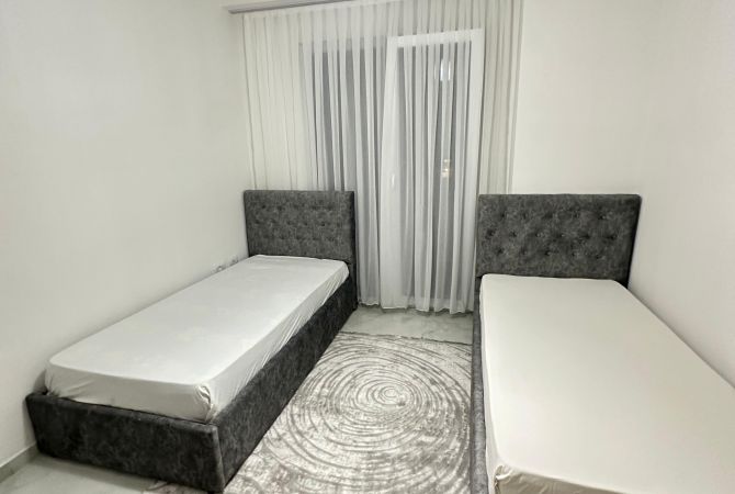 Shtepi me qera 2+1 ne Tirane - 60,000 Leke