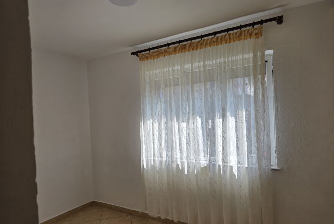 Shtepi me qera 2+1 ne Tirane - 500 Euro