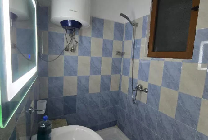 Shtepi me qera Apartament ne Tirane, 2+1, Mobilimi E mobiluar, Pagesa 500  Euro.