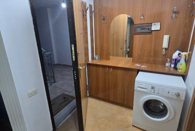 Shtepi me qera Apartament ne Tirane, 2+1, Mobilimi E mobiluar, Pagesa 500  Euro.