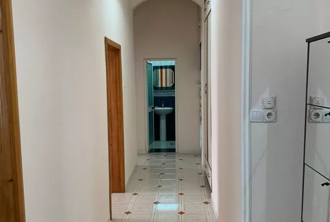 Shtepi me qera Apartament ne Tirane, 2+1, Mobilimi E mobiluar, Pagesa 550  Euro.
