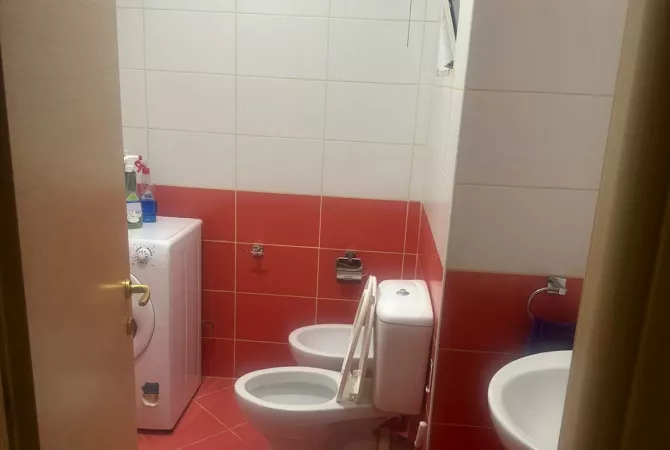 Shtepi me qera 1+1 ne Tirane - 420 Euro