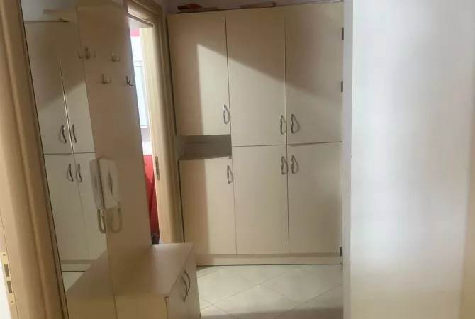 Shtepi me qera 1+1 ne Tirane - 420 Euro