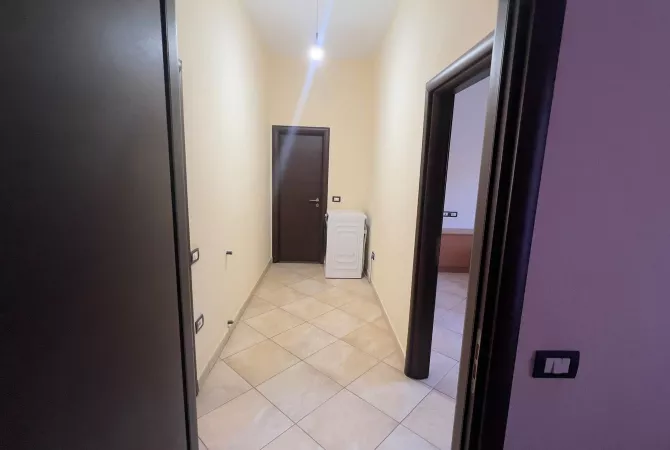 Shtepi me qera 2+1 ne Tirane - 45,000 Leke