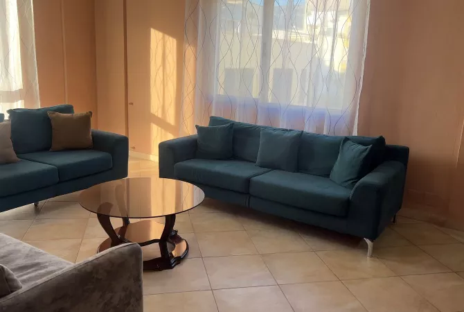 Shtepi me qera Apartament ne Tirane, 2+1, Mobilimi E mobiluar, Pagesa 45,000  Leke.