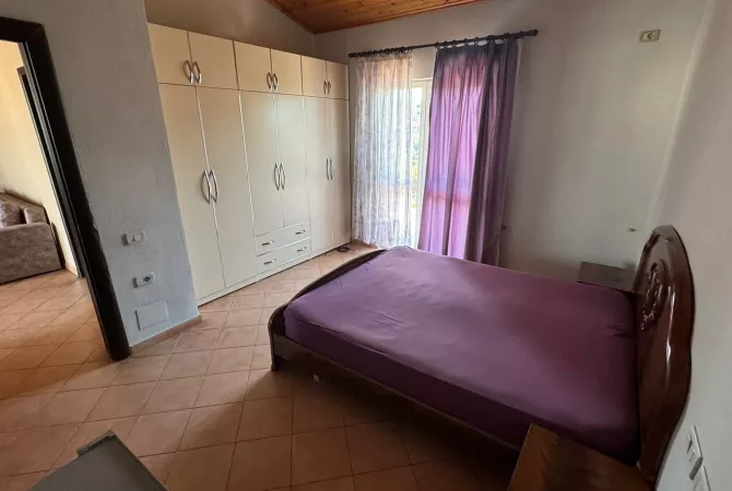 Shtepi me qera 2+1 ne Tirane - 45,000 Leke