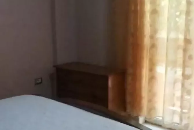 Shtepi me qera Apartament ne Tirane, 2+1, Mobilimi E mobiluar, Pagesa 45,000  Leke.