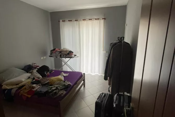 Shtepi me qera Apartament ne Tirane, 2+1, Mobilimi E mobiluar, Pagesa 420  Euro.