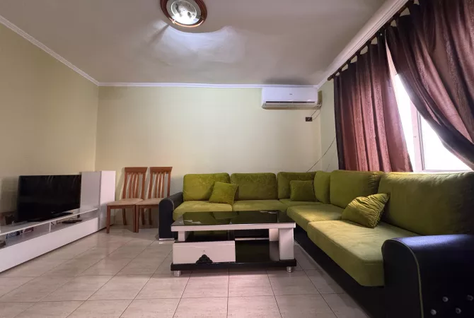 Shtepi me qera Apartament ne Tirane, 1+1, Mobilimi E mobiluar, Pagesa 50,000  Leke.