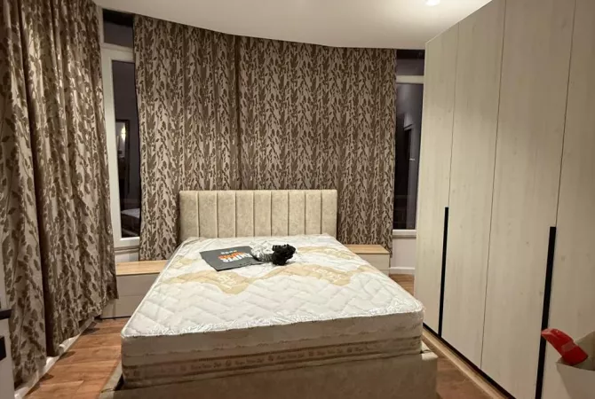 Shtepi me qera Apartament ne Tirane, 1+1, Mobilimi E mobiluar, Pagesa 500  Euro.