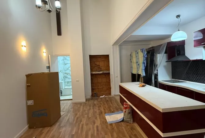 Shtepi me qera Apartament ne Tirane, 1+1, Mobilimi E mobiluar, Pagesa 500  Euro.