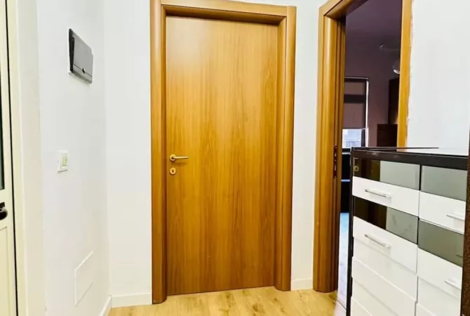 Shtepi me qera Apartament ne Tirane, 1+1, Mobilimi E mobiluar, Pagesa 600  Euro.