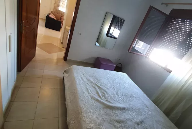 Shtepi me qera Apartament ne Tirane, 1+1, Mobilimi E mobiluar, Pagesa 45,000  Leke.