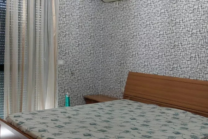 Shtepi me qera Apartament ne Tirane, 2+1, Mobilimi E mobiluar, Pagesa 500  Euro.