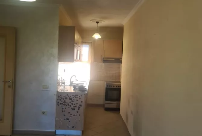 Shtepi ne shitje 1+1 ne Tirane - 110,000 Euro