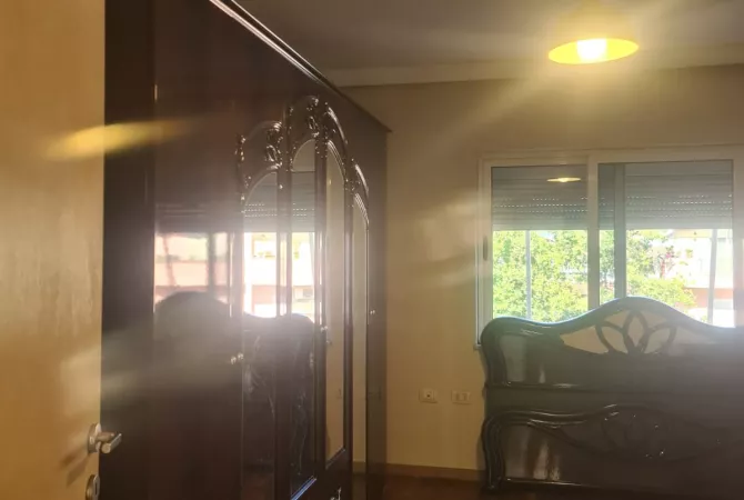 Shtepi ne shitje 1+1 ne Tirane - 110,000 Euro
