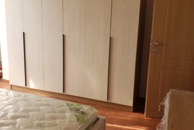 Shtepi me qera 2+1 ne Tirane - 700 Euro