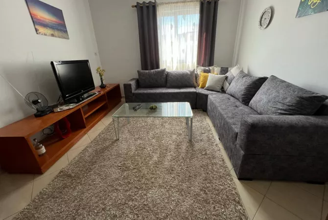 Shtepi me qera 2+1 ne Tirane - 450 Euro