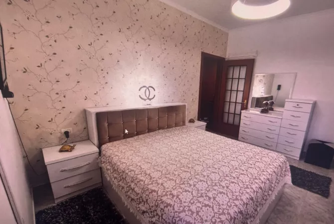 Shtepi me qera Apartament ne Tirane, 1+1, Mobilimi E mobiluar, Pagesa 55,000  Leke.