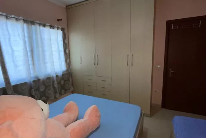 Shtepi me qera 1+1 ne Tirane - 370 Euro
