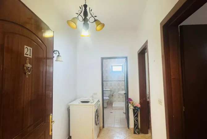 Shtepi me qera 1+1 ne Tirane - 45,000 Leke