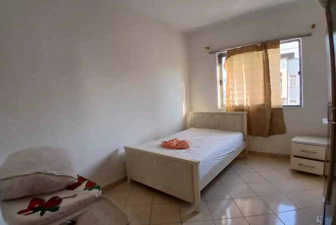 Shtepi me qera 2+1 ne Tirane - 450 Euro