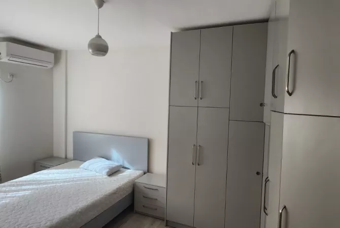 Shtepi me qera Apartament ne Tirane, 2+1, Mobilimi E mobiluar, Pagesa 700  Euro.