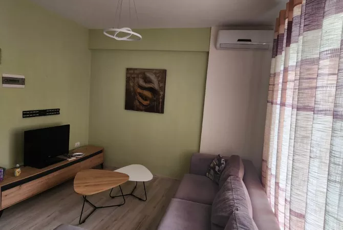 Shtepi me qera Apartament ne Tirane, 2+1, Mobilimi E mobiluar, Pagesa 700  Euro.