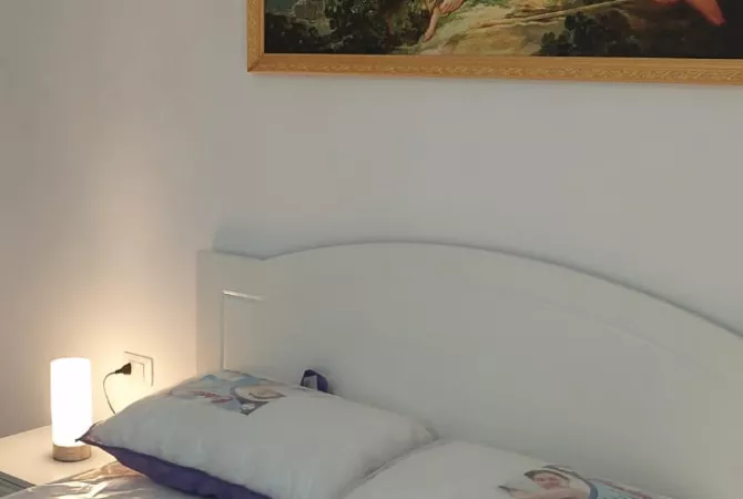 Shtepi me qera 2+1 ne Tirane - 650 Euro