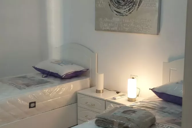 Shtepi me qera Apartament ne Tirane, 2+1, Mobilimi E mobiluar, Pagesa 650  Euro.