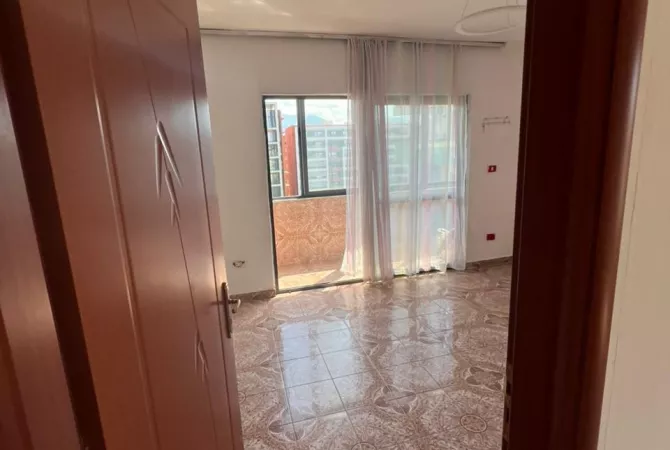 House for Rent 1+1 in Tirana - 35,000 Leke