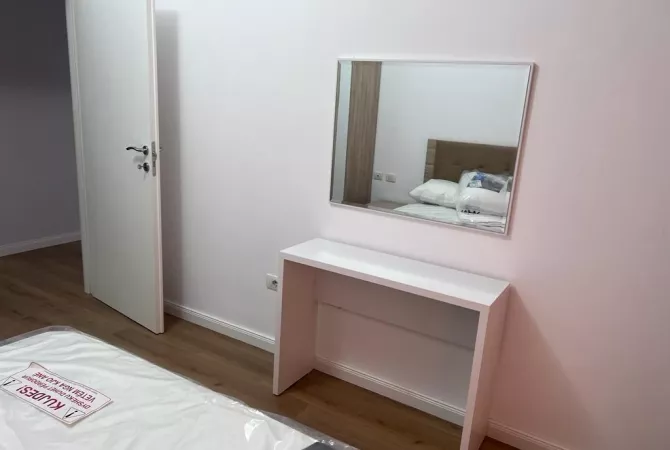 Shtepi me qera Apartament ne Tirane, 2+1, Mobilimi E mobiluar, Pagesa 450  Euro.