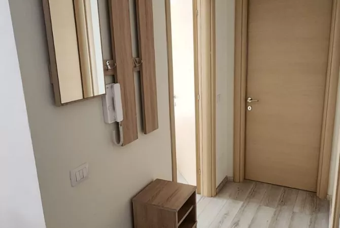 Shtepi me qera Apartament ne Tirane, 2+1, Mobilimi E mobiluar, Pagesa 700  Euro.