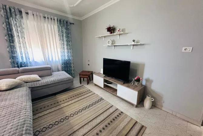 Shtepi me qera 2+1 ne Tirane - 550 Euro