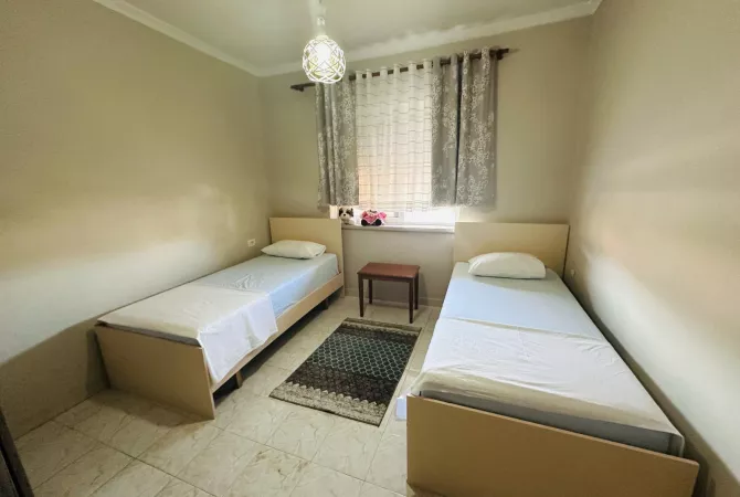 Shtepi me qera Apartament ne Tirane, 2+1, Mobilimi E mobiluar, Pagesa 550  Euro.