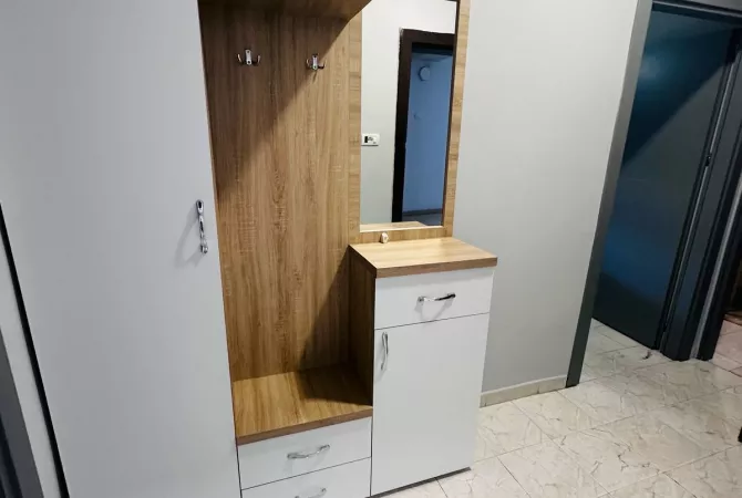 Shtepi me qera Apartament ne Tirane, 2+1, Mobilimi E mobiluar, Pagesa 550  Euro.