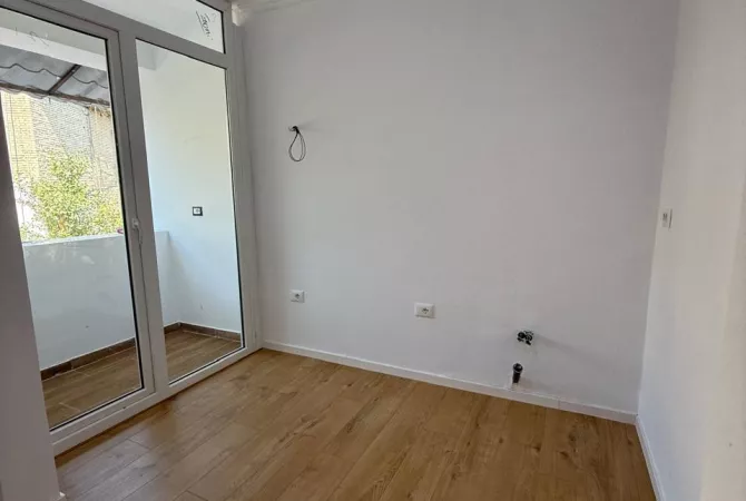 Apartment for sale in Tirana 2+1, Emty