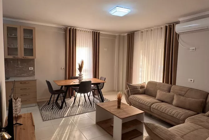 Shtepi me qera Apartament ne Tirane, 2+1, Mobilimi E mobiluar, Pagesa 850  Euro.