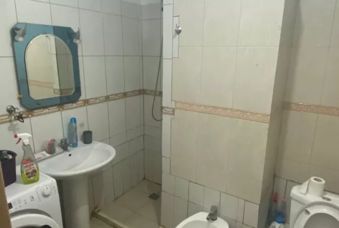 Shtepi me qera Apartament ne Tirane, 1+1, Mobilimi E mobiluar, Pagesa 45,000  Leke.