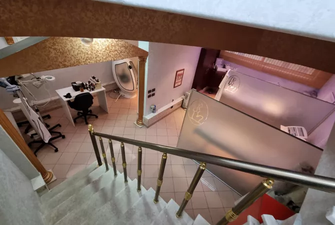  Jepet me qera ambient biznesi