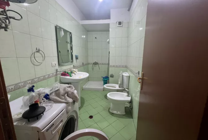 Shtepi me qera Shtepi Private ne Tirane, 2+1, Mobilimi E mobiluar, Pagesa 650  Euro.