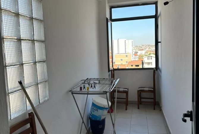 Shtepi me qera Apartament ne Tirane, 2+1, Mobilimi E mobiluar, Pagesa 400  Euro.